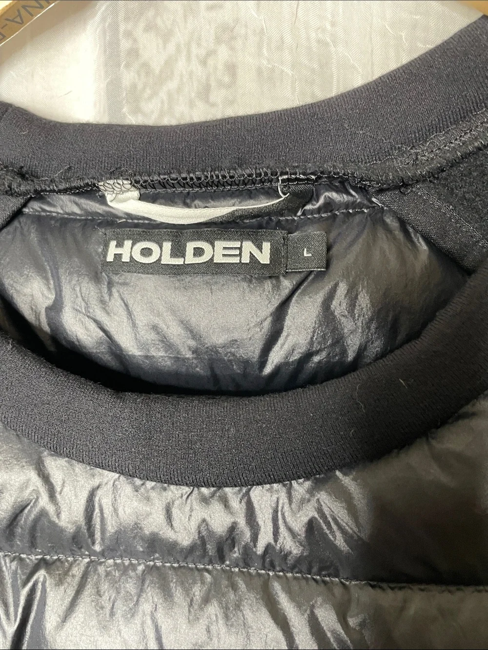 Holden Hybrid Black Quilted Front Crewneck pullover